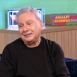 Μανώλης Μητσιάς: Δεν θέλω να τραγουδήσω άλλο, δεν έχω κάτι σπουδαίο να πω  (βίντεο)