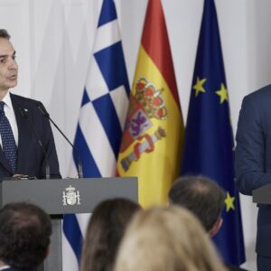 Μητσοτάκης: Οι σχέσεις Ισπανίας και Ελλάδας έχουν ευρωπαϊκό και μεσογειακό αποτύπωμα – Σάντσεθ: Η Ελλάδα πέρασε από την κρίση του ευρώ στο να προεδρεύει στο Eurogroup