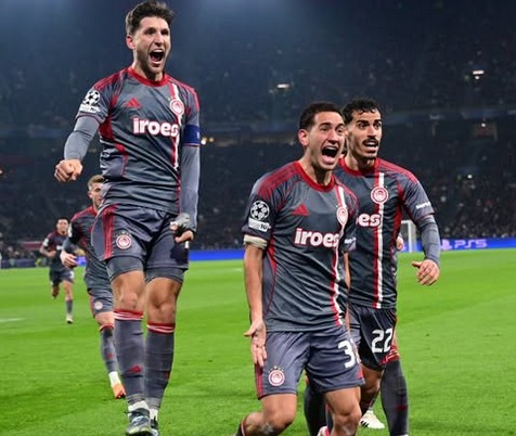 Άγιαξ – Ολυμπιακός 1-2: Ιστορική πρόκριση του Θρύλου στο Champions League