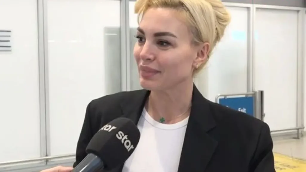 Αλεξάνδρα Παναγιώταρου: Η αντίδραση της όταν ρωτήθηκε για την απουσία του Αλέξανδρου Λυκούδη από το πάρτι γενεθλίων της (βίντεο)