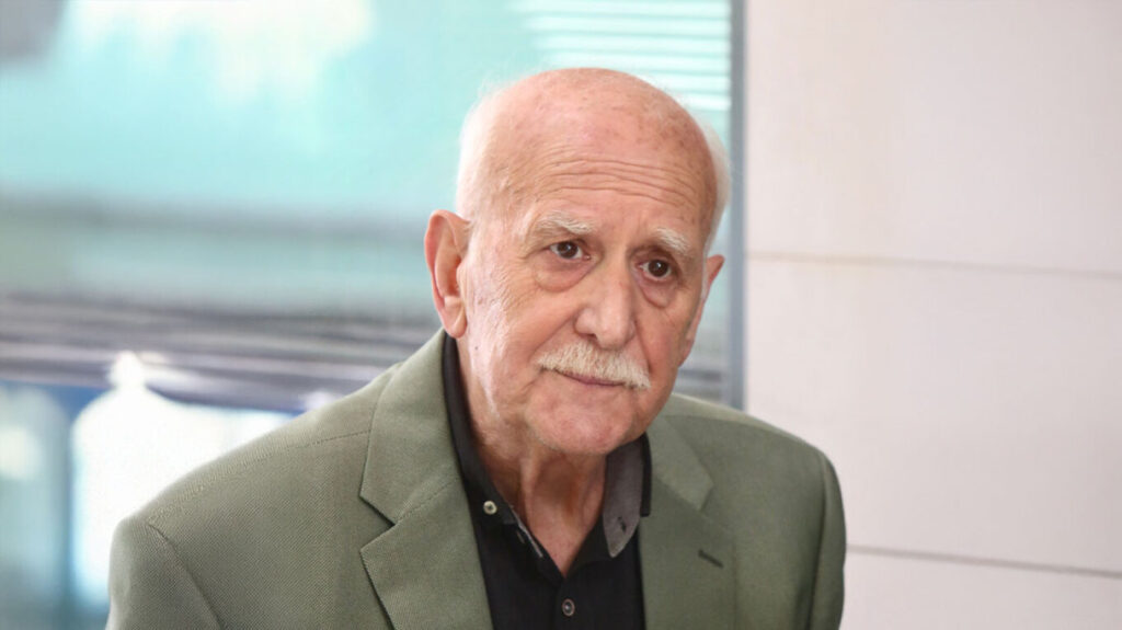 Πέθανε ξαφνικά ο δημοσιογράφος Γιώργος Παπαδάκης μετά από βαρύ έμφραγμα