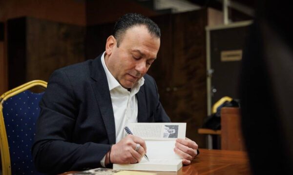 Πήτερ Καλλιφίδας: Με επιτυχία η παρουσίαση του βιβλίου «Η Όψη της Θύελλας» στο Πολεμικό Μουσείο Αθηνών