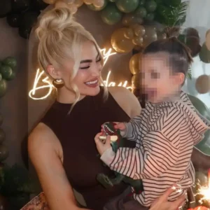 Ιωάννα Τούνη: Νέες φωτογραφίες από το εντυπωσιακό πάρτι του γιού της – «Κάθε σου αγκαλιά είναι το ασφαλέστερο καταφύγιό μου»