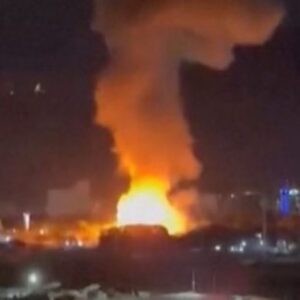 Τράμπ: Συλλάβαμε τον πρόεδρο της Βενεζουέλας Μαδούρο και την σύζυγο του εν μέσω μεγάλης κλίμακας επιθέσεων