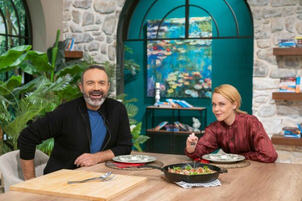 ΕΡΤ1: «ΠΟΠ Μαγειρική» με τον Ανδρέα Λαγό – Καλεσμένοι οι Τένια Μακρή, Λένα Παπαληγούρα, Λάμπρος Μπαλάφας, Ελένη Φιλίνη, Νίνα Κασιμάτη – 26 – 30.01.2026