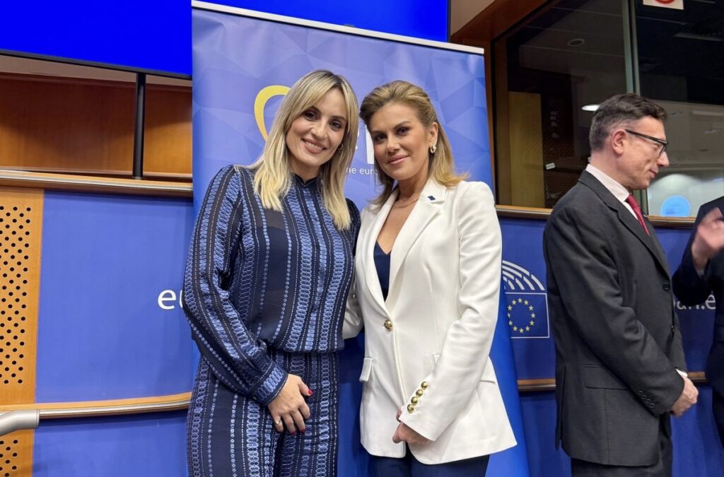 Η ελληνική γλώσσα στην καρδιά της Ευρώπης:  Πρώτος εορτασμός στο Ευρωπαϊκό Κοινοβούλιο  με πρωτοβουλία της Ελεονώρας  Μελέτη