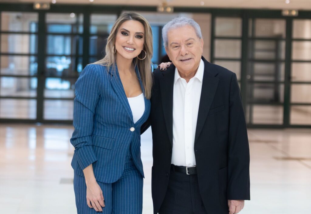 «EQ»: Καλεσμένος ο Μανώλης Μητσιάς – Απόψε τα μεσάνυχτα στο ACTION 24