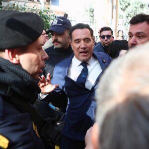 Γεωργιάδης: Δείτε τη γροθιά του γιατρού, θα ξαναπάω στο νοσοκομείο Νίκαιας και ο πρώτος που θα με εμποδίσει θα υποστεί τις συνέπειες