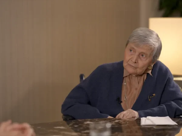 Ο ΣΚΑΪ αποχαιρετά την Ελένη Γλύκατζη – Αρβελέρ – H τελευταία τηλεοπτική συνέντευξη της βυζαντινολόγου