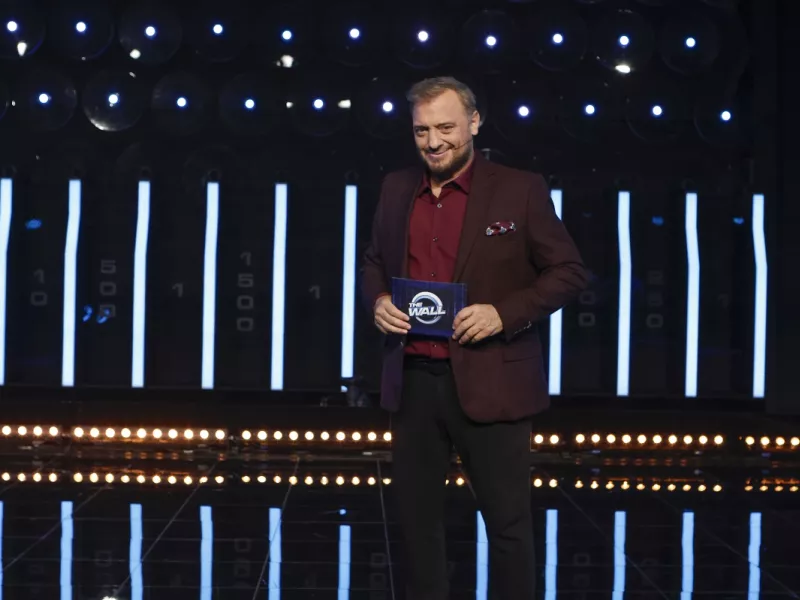 «THE WALL»: Με τον Χρήστο Φερεντίνο – Το Σάββατο 14 Φεβρουαρίου, στις 21:00, στον ΣΚΑΪ