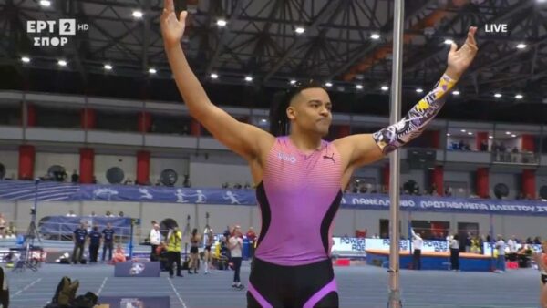 Έγραψε ιστορία ο Καραλής: Έσπασε το πανελλήνιο ρεκόρ ανοιχτού και κλειστού στίβου με 6,17 μ (βίντεο)