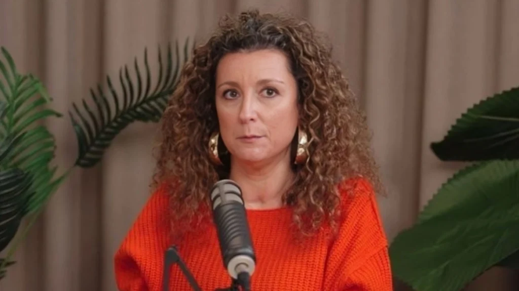 Κατερίνα Βρανά: Μου φέρονται σαν να έχω νοητική βλάβη λόγω της ομιλίας μου, με βλέπουν και ως αντικείμενο λύπησης (βίντεο)