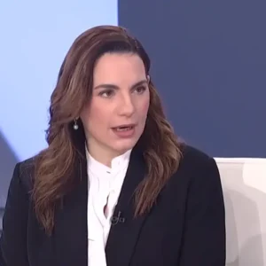 Όλγα Κεφαλογιάννη: «Έχω δεχθεί πολύ άδικη κριτική ως μάνα» – Απέσυρε το αίτημά της για χρήση της διάταξης για τη συνεπιμέλεια (βίντεο)