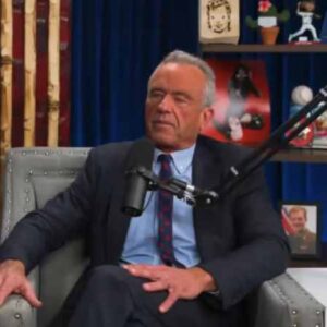 «Παλιά σνίφαρα κοκαΐνη από καπάκια τουαλέτας»: Αντιδράσεις στις ΗΠΑ για τη δήλωση του υπουργού Υγείας Ρόμπερτ Κένεντι Jr (βιντεο))