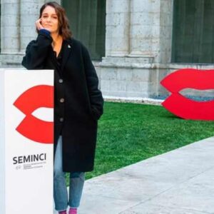 Αριάν Λαμπέντ: Σοκάρει η σύζυγος του Γιώργου Λάνθιμου – «Έχω υποστεί δύο βιασμούς και ανεπιθύμητα αγγίγματα στην εφηβεία»