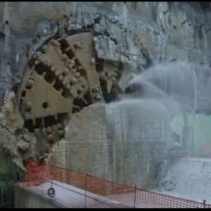 Μετρό: Στον Ευαγγελισμό ο μετροπόντικας “Αθηνά” για την επέκταση της γραμμής 4 – Βίντεο