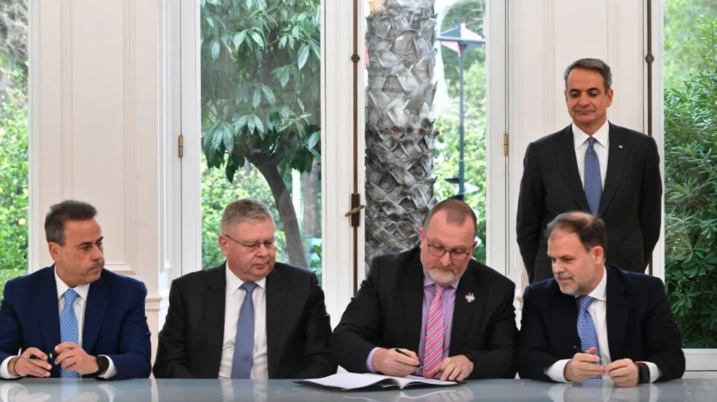 Μπήκαν οι υπογραφές της Ελλάδας με τη Chevron για την αξιοποίηση των υδρογονανθράκων – Μητσοτάκης: Η Ελλάδα κάνει άλμα στον τομέα της ενέργειας (βίντεο)