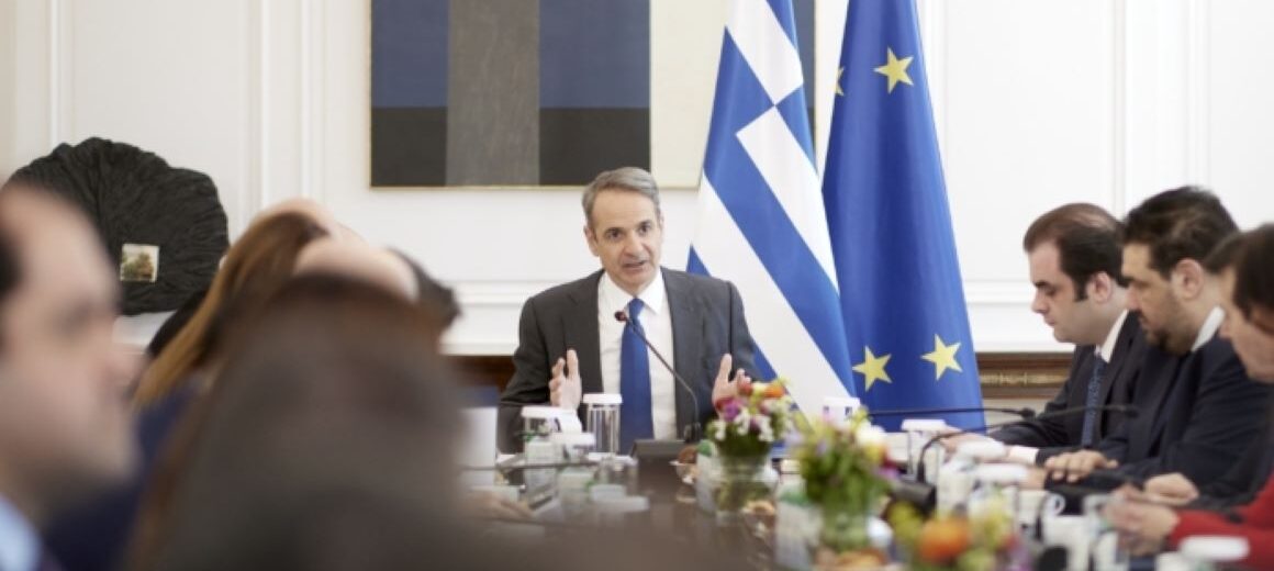 Επίθεση Μητσοτάκη σε Σαμαρά: Η Ελλάδα ασκεί τα κυριαρχικά της δικαιώματα στην πράξη, ας μην ταράζονται οι «επαγγελματίες ανησυχούντες»