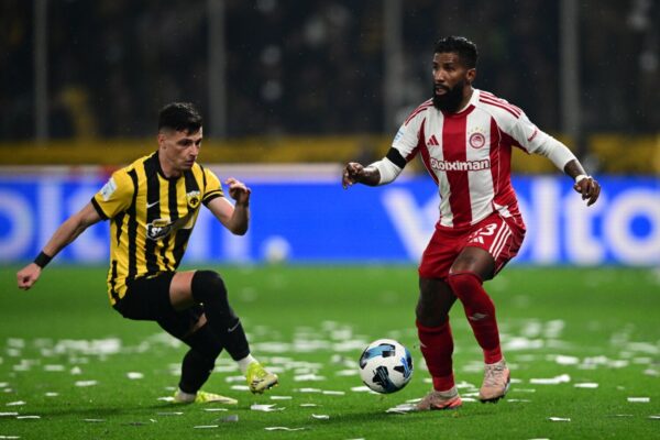 ΑΕΚ – Ολυμπιακός 1-1: Ο Ταρέμι από την… άσπρη βούλα έσωσε τον βαθμό για τον Ολυμπιακό