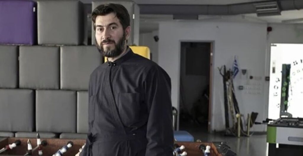 Κιβωτός του Κόσμου: Ένοχος ο πατέρας Αντώνιος για ξυλοδαρμούς και τιμωρίες σε παιδιά – Βαρύτερη δικαστική απόφαση από την πρωτόδικη