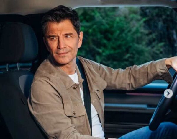 Σάκης Ρουβάς: “Θα πήγαινα ξανά χίλιες φορές στην Eurovision” (βίντεο)