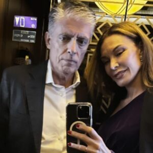 Τατιάνα Στεφανίδου – Νίκος Ευαγγελάτος: Ταξίδι στην Κωνσταντινούπολη (βίντεο)