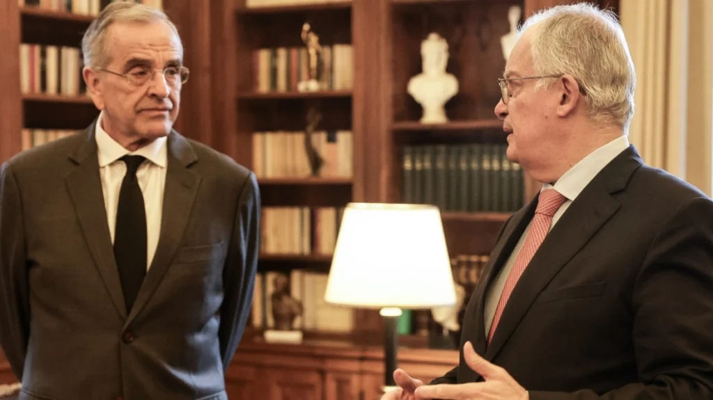 Σαμαράς σε Τασούλα: Έχει κατανοήσει η κυβέρνηση ότι “ξεπλένει” την Τουρκία στα μάτια της διεθνούς πολιτικής σκηνής;