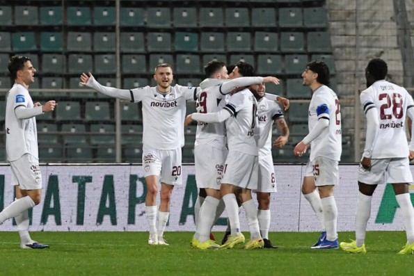 Βόλος– ΑΕΛ Novibet 0-2: Ο Τούπτα «καθάρισε» τους Βολιώτες και η Λάρισα συνεχίζει να… καλπάζει