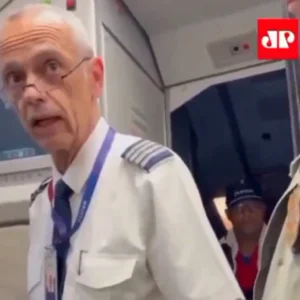 Σάλος στη Βραζιλία: 60χρονος πιλότος βίαζε για χρόνια ανήλικα παιδιά, τον έπιασαν σε αεροπλάνο για Σάο Πάολο – Βίντεο από τη σύλληψη του