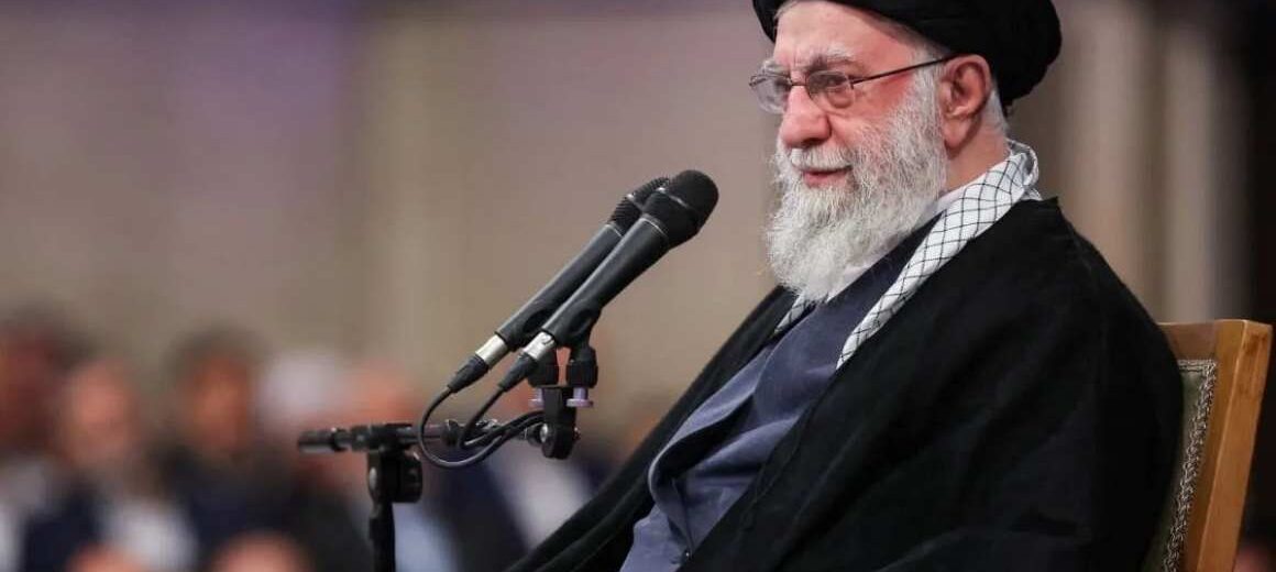 O Χαμεϊνί είναι νεκρός, βρέθηκε η σορός του σύμφωνα με Ισραηλινό αξιωματούχο – Επιβεβαιώνει ο Τραμπ  – Πανηγυρισμοί σε Ισραήλ και Τεχεράνη