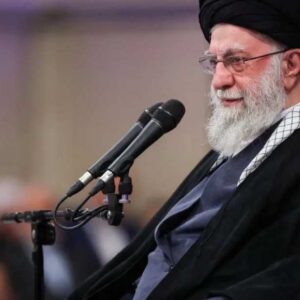 O Χαμεϊνί είναι νεκρός, βρέθηκε η σορός του σύμφωνα με Ισραηλινό αξιωματούχο – Επιβεβαιώνει ο Τραμπ  – Πανηγυρισμοί σε Ισραήλ και Τεχεράνη