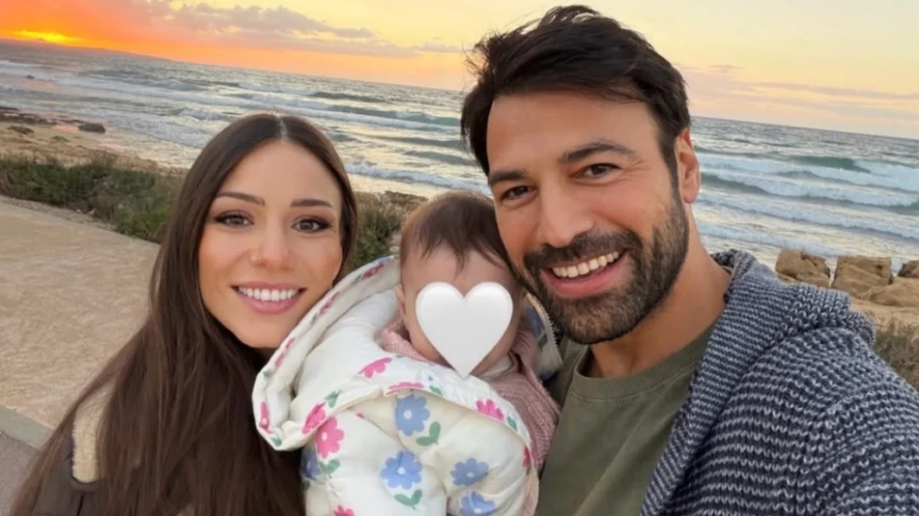 Σιμώνη Χριστοδούλου – Ανδρέας Γεωργίου: Βόλτα στη θάλασσα με την κόρη τους – «Μια καρδιά γεμάτη ευτυχία»