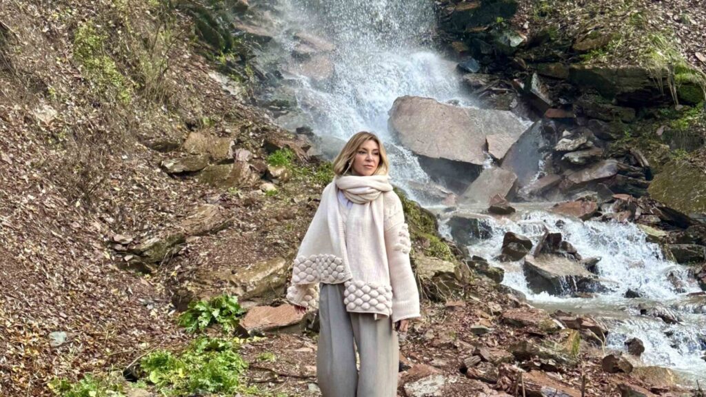 ΕΡΤ1 – «Ό,τι αξίζει» με την Ίνα Ταράντου: «Μετσοβίτικα χωριά» – Κυριακή 08.02.2026, στις 14:45