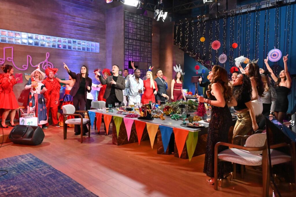 ΕΡΤ1: #Παρέα με τον Γιώργο Κουβαρά – Αποκριάτικο πάρτι με καλεσμένους τους Τόνι Σφήνο, Ίντρα Κέιν, Νίνα Μαζάνη και Antonella – Σάββατο 21.02.2026