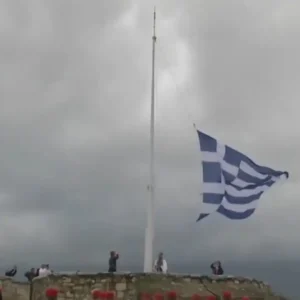 25η Μαρτίου: Η έπαρση της ελληνικής σημαίας στην Ακρόπολη  – Το πρόγραμμα των εκδηλώσεων (βίντεο)