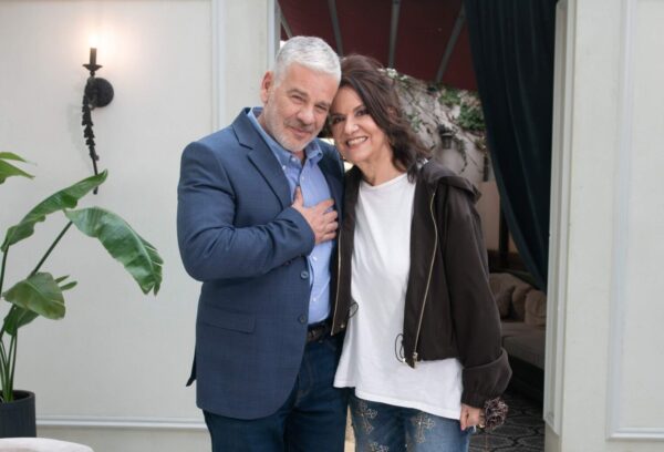 «ΑΣΤΕΡΟΣΚΟΝΗ»: Καλεσμένη η στιχουργός Ελένη Γιαννατσούλια αύριο, 14 Μαρτίου,  στις 23:00μμ στο ACTION 24