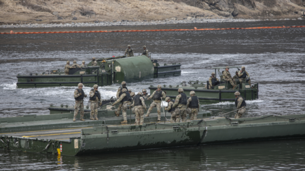 Wall Street Journal: 3.000 Aμερικανοί πεζοναύτες αναπτύσσονται στον Κόλπο και ετοιμάζονται για χερσαία επιχείρηση στο Ιράν