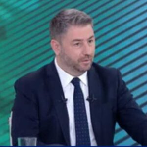 Ανδρουλάκης: «Δεν δέχομαι κανένας να πυροβολεί τη συλλογική μας προσπάθεια – Όσα είπε για τη διαγραφή Κωνσταντινόπουλου (βίντεο)