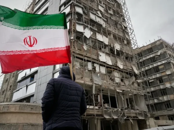 «Πόλεμος στο Ιράν, η επόμενη μέρα»: Απόψε στις 23:10 στον ΣΚΑΪ με τον Αλέξη Παπαχελά – Δείτε το τρέϊλερ