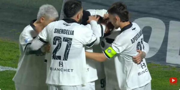 Άρης – ΟΦΗ 0-2: Οι Κρητικοί με διπλό στο Βικελίδης στοχεύουν στην 5η θέση, ξανά μακριά από τη νίκη οι Κίτρινοι