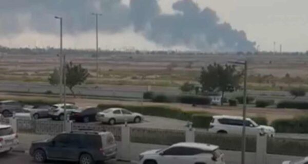 ΗΑΕ:  Κλείνει το μεγαλύτερο διυλιστήριο πετρελαίου στο Άμπου Ντάμπι μετά από επίθεση ιρανικών drones