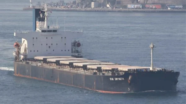 Στενά του Ορμούζ: Ελληνόκτητο το ένα από τα τρία εμπορικά πλοία που χτυπήθηκαν σε αντίποινα μετά τον βομβαρδισμό των ιρανικών ναρκοθετικών