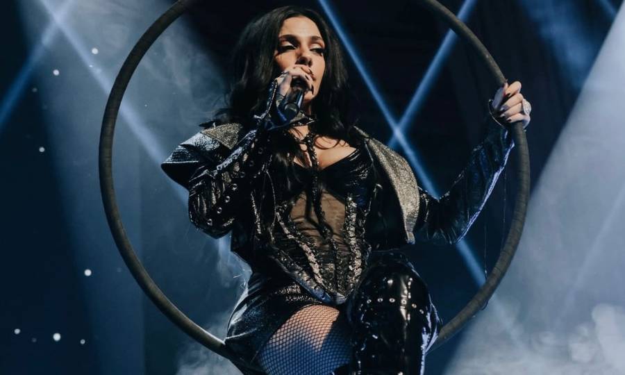 Εμμανουέλα Λάμπη: Το νέο big thing του πενταγράμμου- Έκλεψε τις εντυπώσεις στην πρεμιέρα της στο πλευρό του Τόνι Σφήνου (εικόνες+βίντεο)