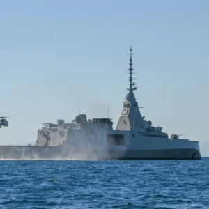 Στην Κύπρο δύο  ελληνικές φρεγάτες και ζεύγος μαχητικών  F16 με εντολή ΚΥΣΕΑ – Ενεργοποιείται το ενιαίο αμυντικό δόγμα