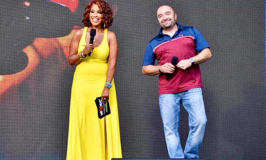 Johnny G: Ο Έλληνας που «κατέκτησε» την Times Square με την καντίνα του!