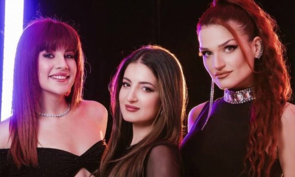 Γιώτα Βοζίκη-Έλενα Στρατή- Νικολέτα Τσομπανίδου: «Απλά» η διασκέδαση στην Τρούμπα τις Τρίτες θα είναι γένους θηλυκού (εικόνες)