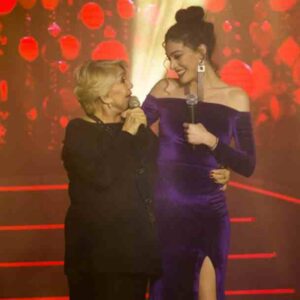 Συγκινεί η Ήβη Αδάμου: Δημοσίευσε βίντεο με τη Μαρινέλλα να νανουρίζει στην αγκαλιά της την κόρη της