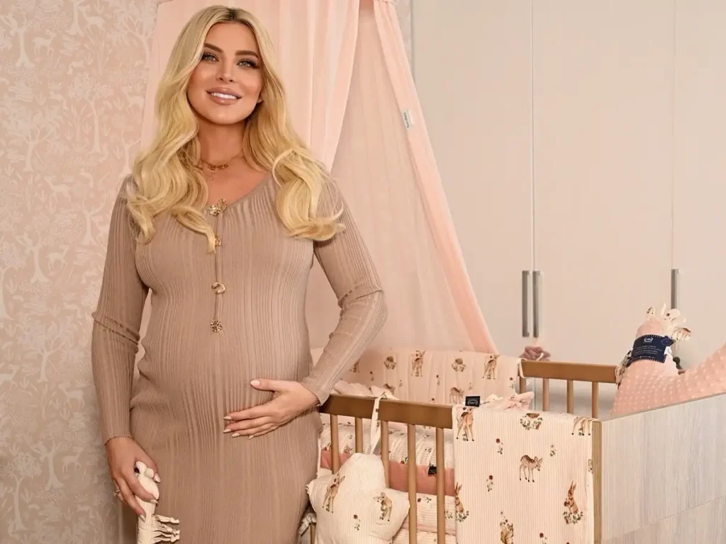 Κατερίνα Καινούργιου: Οι νέες φωτογραφίες από το παιδικό δωμάτιο της κόρης της