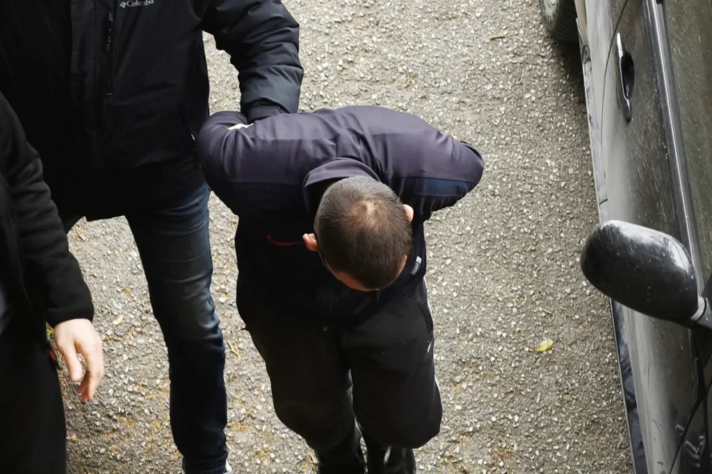 Θεσσαλονίκη: Προφυλακίστηκε ο 23χρονος για τη δολοφονία 20χρονου Κλεομένη στην Καλαμαριά – Επιμένει ότι ήταν σε άμυνα (βίντεο)