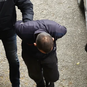 Θεσσαλονίκη: Προφυλακίστηκε ο 23χρονος για τη δολοφονία 20χρονου Κλεομένη στην Καλαμαριά – Επιμένει ότι ήταν σε άμυνα (βίντεο)